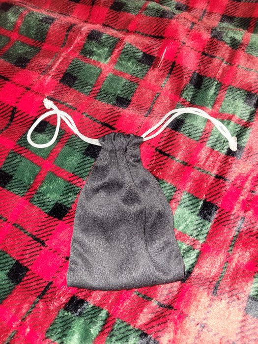 Czarny woreczek nowy