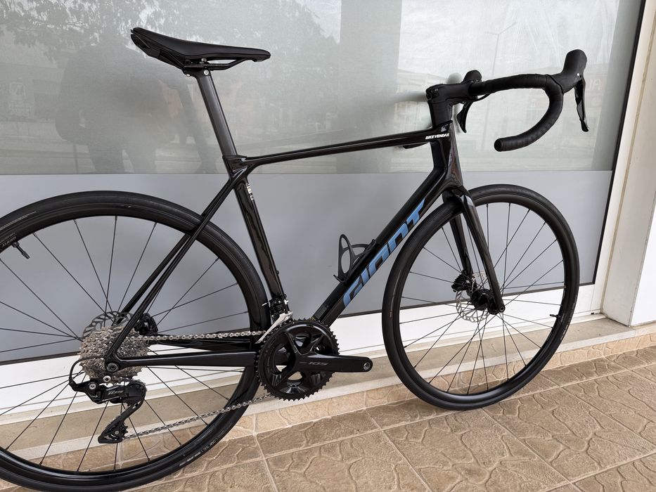 Bicicleta de estrada Giant - Disco - 12v