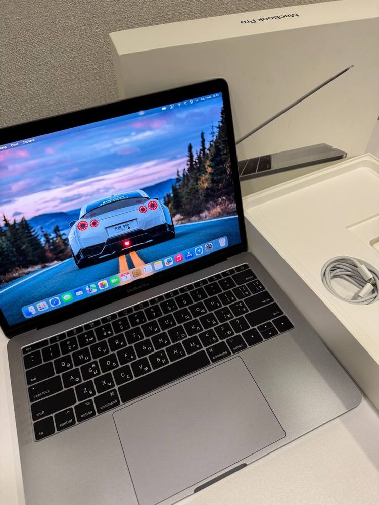 Apple Macbook Pro 13 i5 отличное состояние
