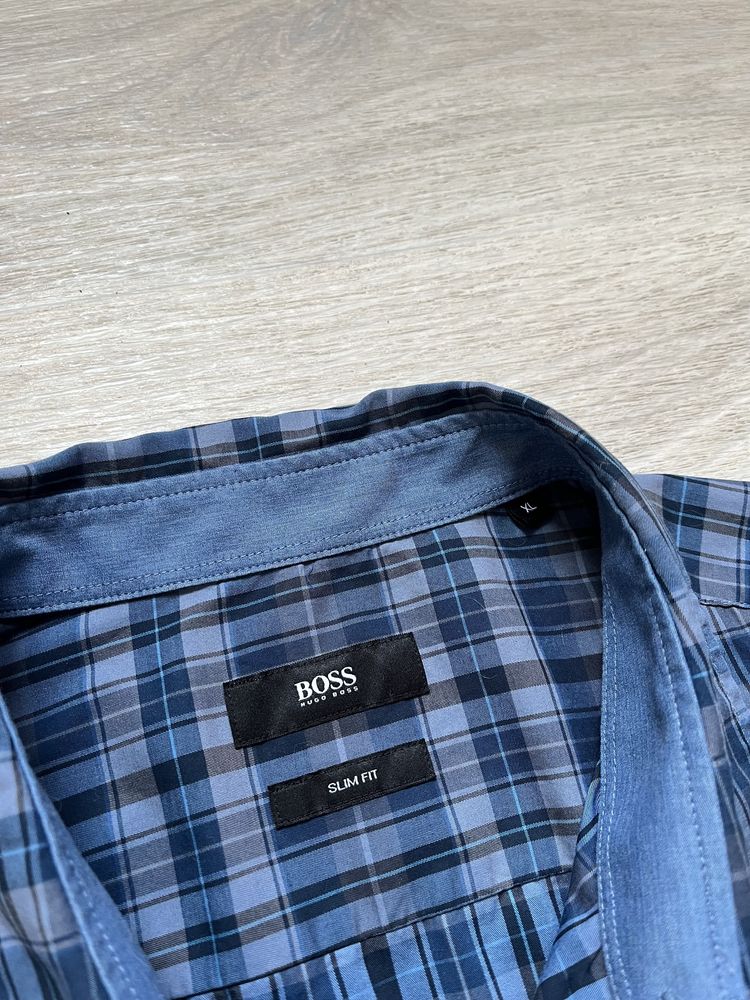 Сорочка чоловіча у клітинку hugo boss л розмір