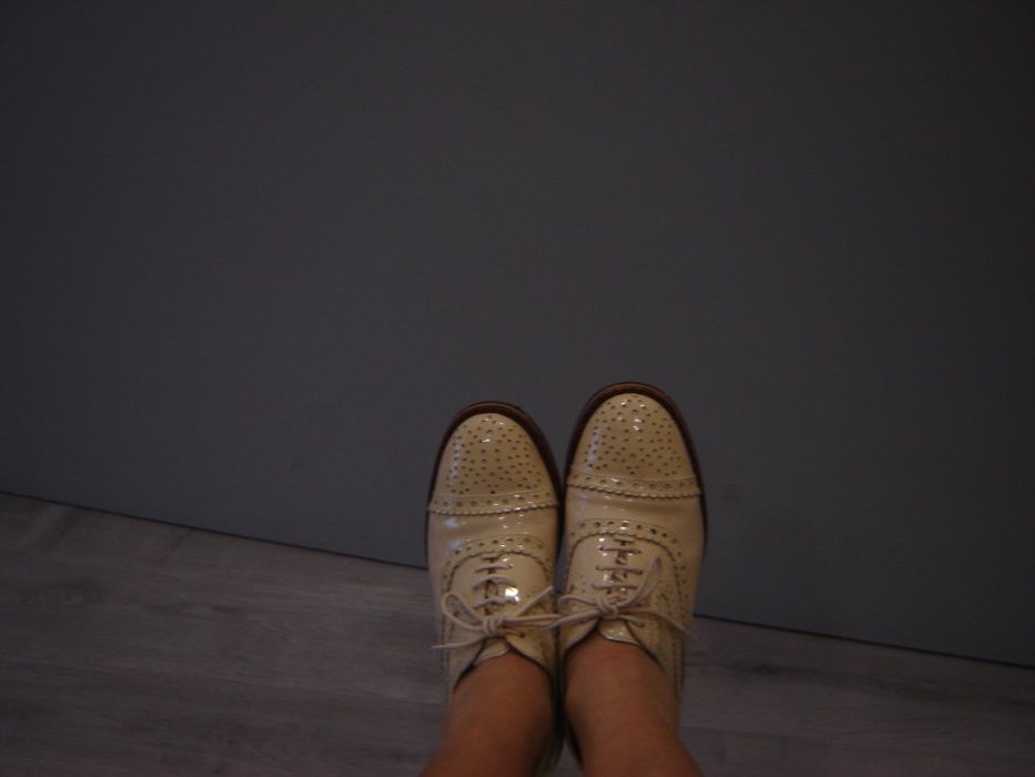 Sapatos intemporais EUREKA nº37 e nº38 (2 pares)