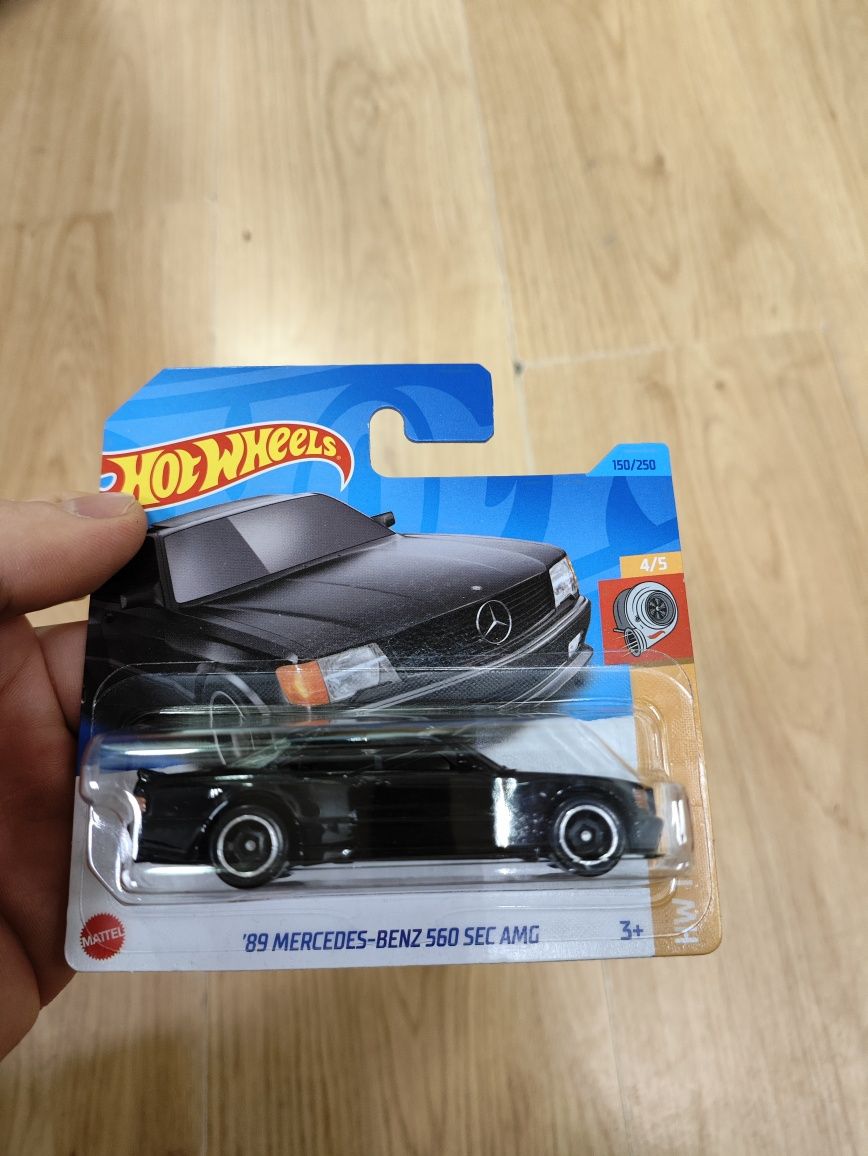 Hot Wheels 89 Mercedes-Benz 560 Sec AMG