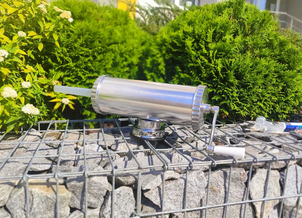 Шприц для приготовления домашних сосисок колбасница объем 2,5кг мангал