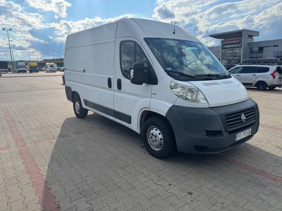 Wynajem Busa - klima, tempomat, kamera, bluetooth, hak