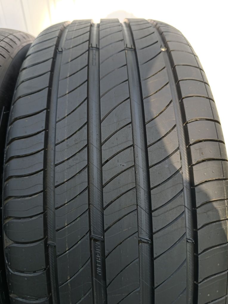Nowe 2024 r za 55% ceny 235/50R19 103V XL Michelin Primacy 4