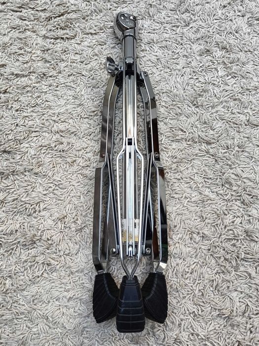 Nogi, dolna sekcja statywu łamanego pod talerz perkusyjny PEARL BC-900