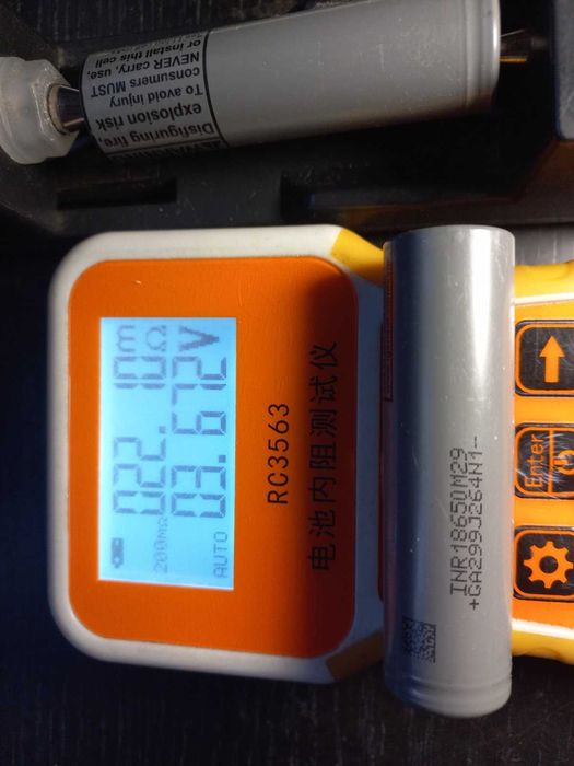 акумулятор LG M29 2900mah 18650 INR 18650M29