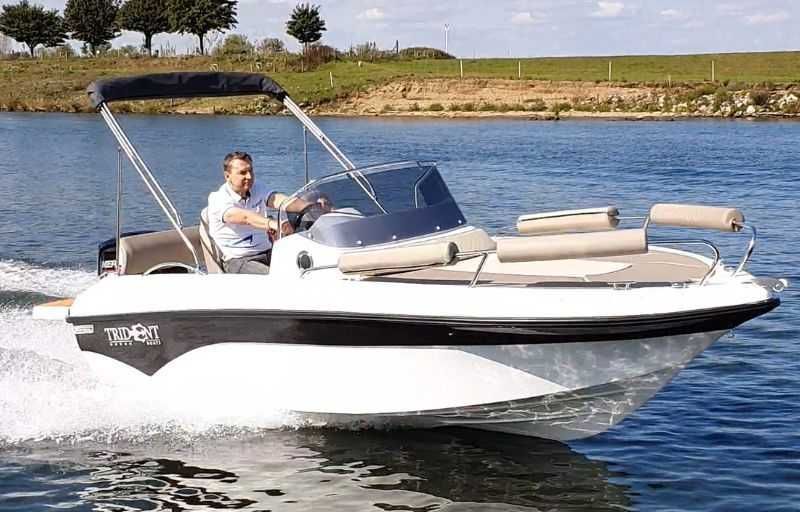 Łódź Motorowa Trident 530 SUNDECK