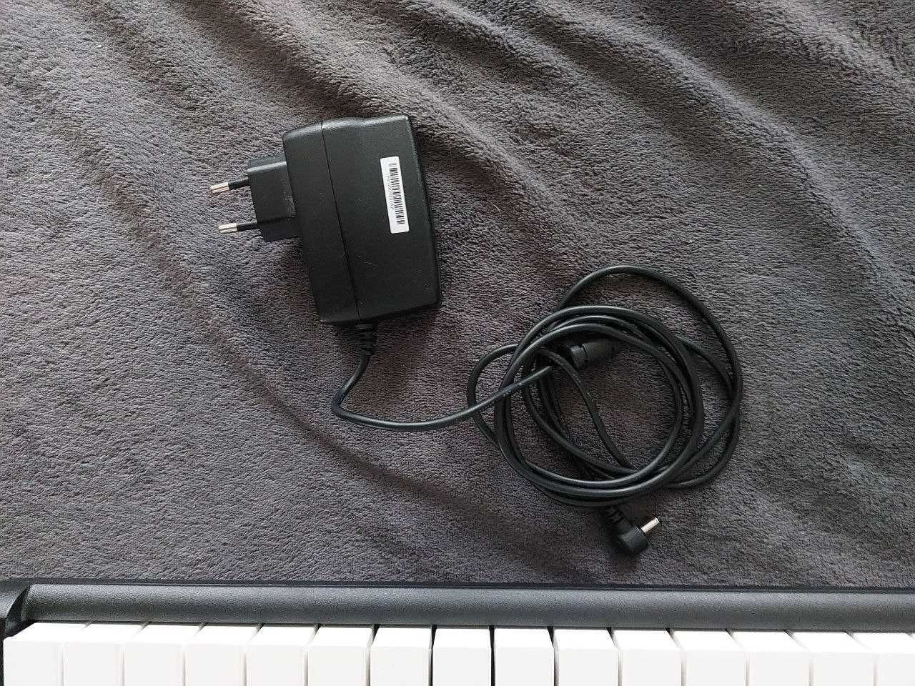 Синтезатор Casio Casiotone CT-S200