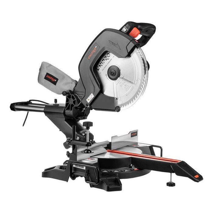 Торцовочная пила с протяжкой Dnipro М  SL-31L1