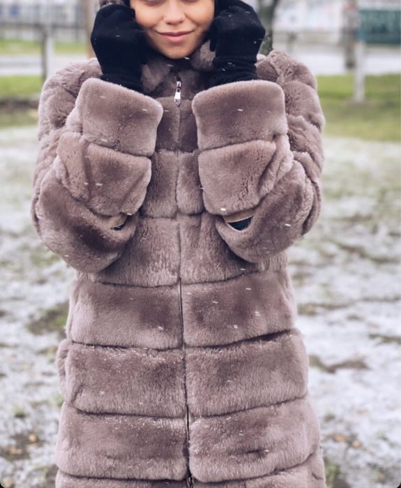 Шуба-трансформер из меха кролика скидка срочно