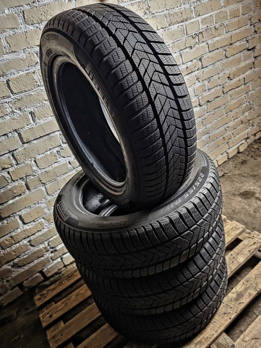 225/55r17 Pirelli | 2024 | 8.5mm | Стан нових | Преміум зимові шини