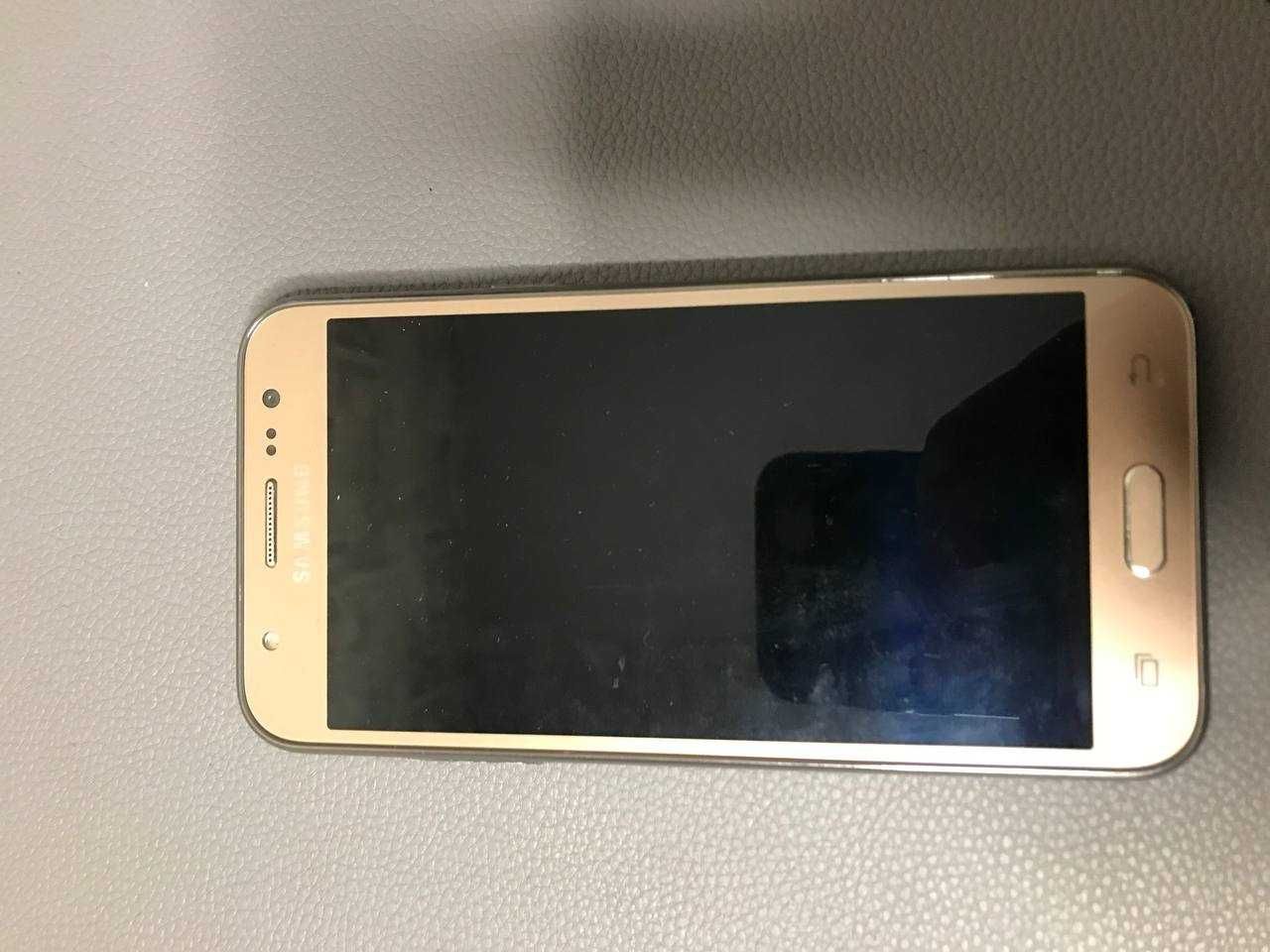 Смартфон Samsung j5