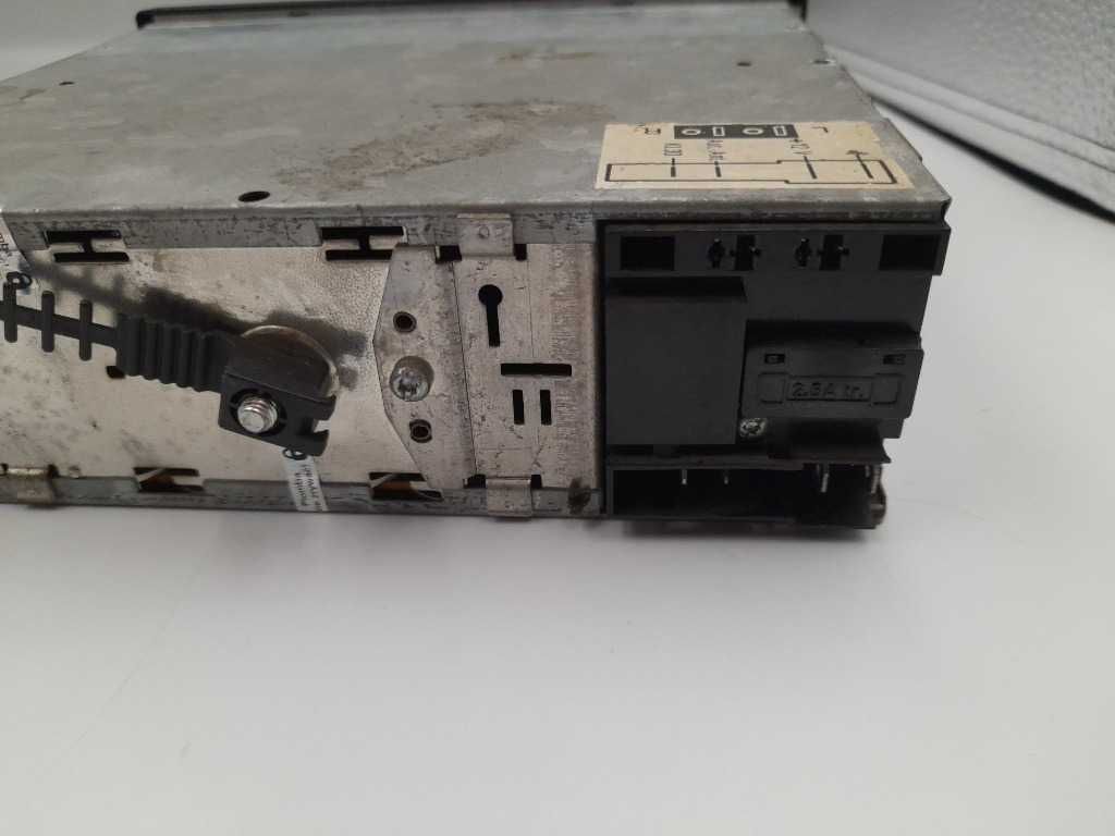 Zabytkowe radio BMW BAVARIA e21 e24 e28 e30 e32 z Bluetooth mp3