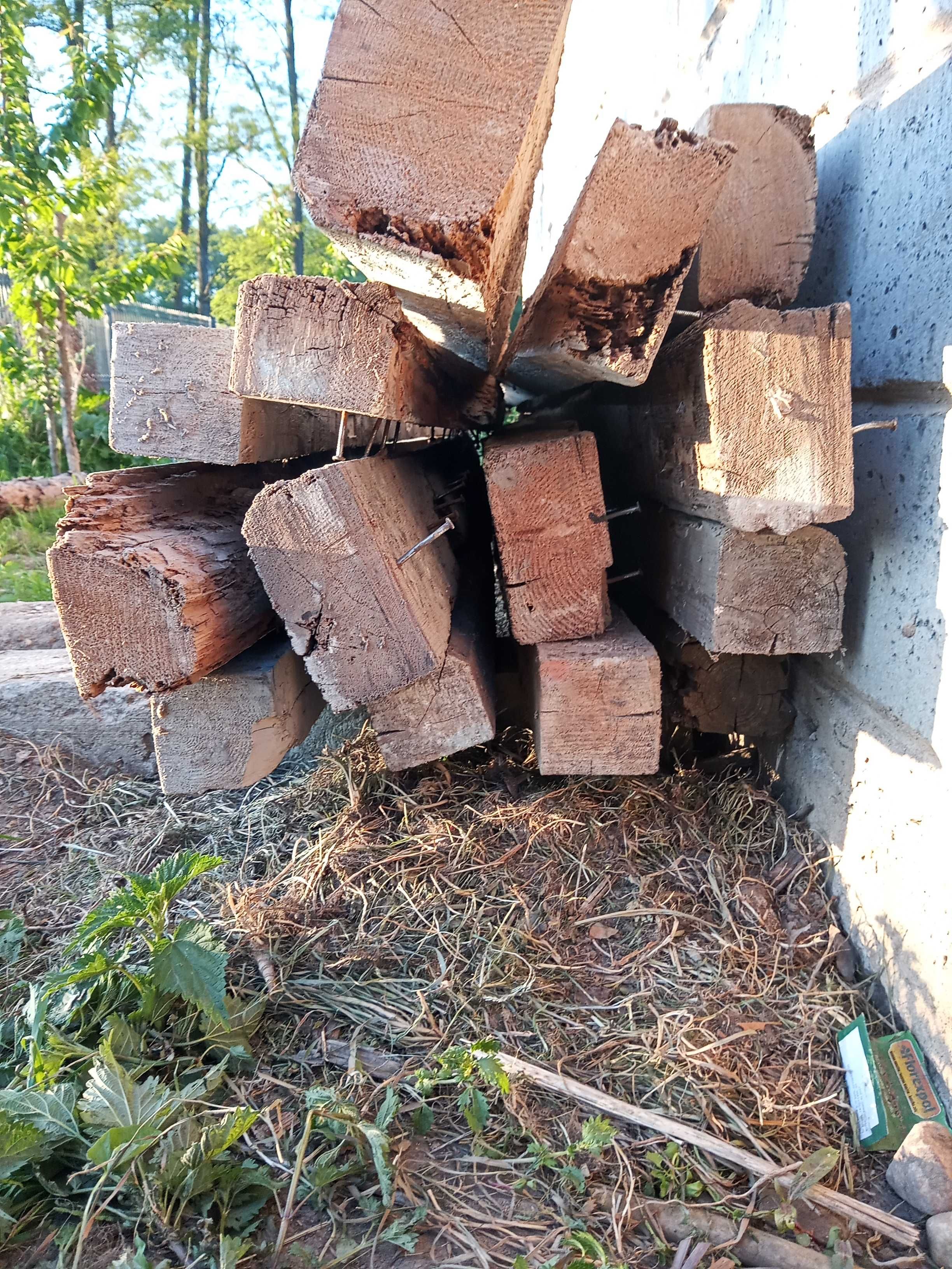 stare belki, deski podłogowe jako design domu, altan, mebli