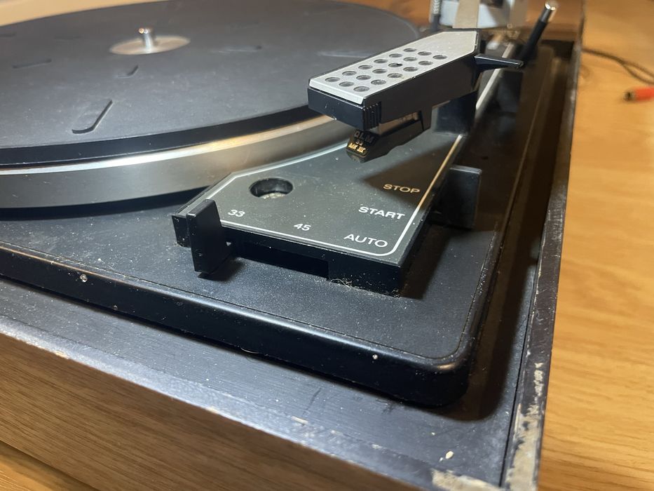 Gramofon BSR Belt Drive Series P157