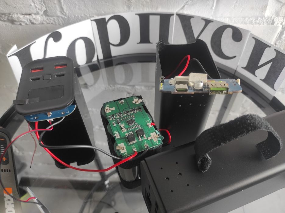 Корпус павербанку 100w 21700 на 12акб