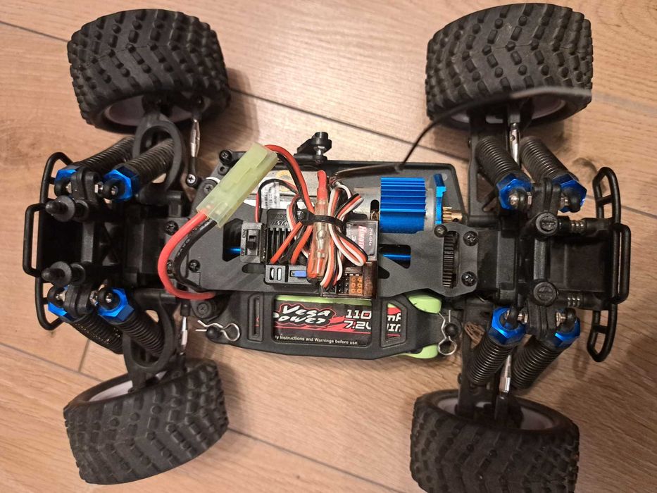 Zdalnie sterowany Himoto EXM-16 Monster Truck