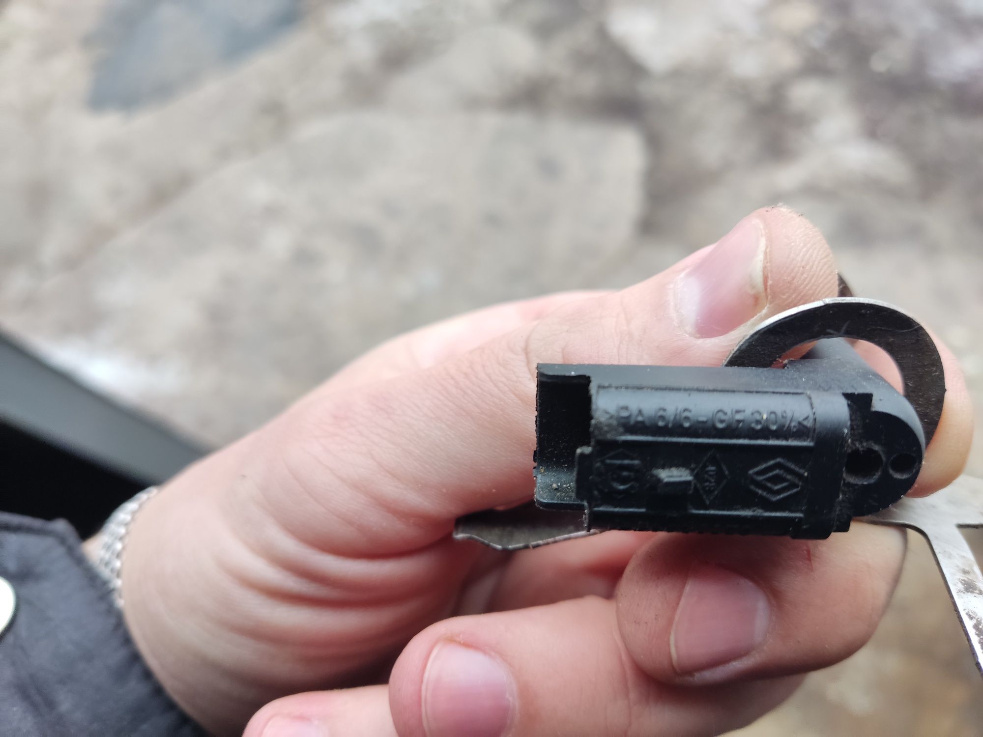 Поддон Опель Виваро 2.5 и другие запчасти.