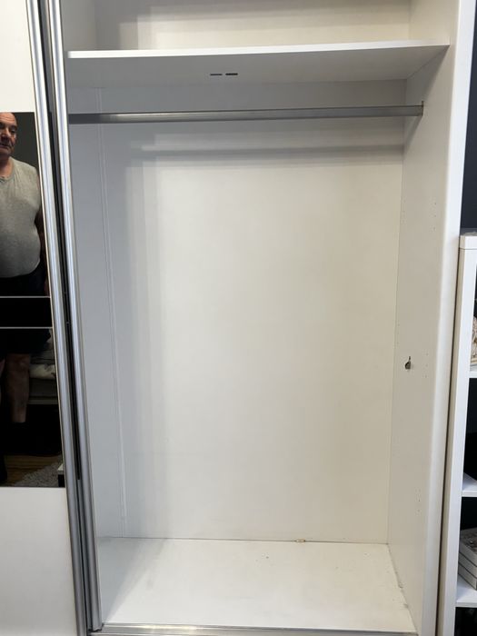 Szafa rozsuwana dwudrzwiowa z lustrem biała