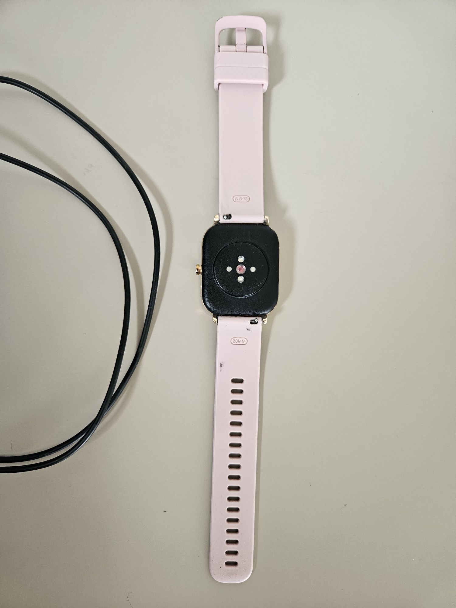 Amazfit GTS złoty