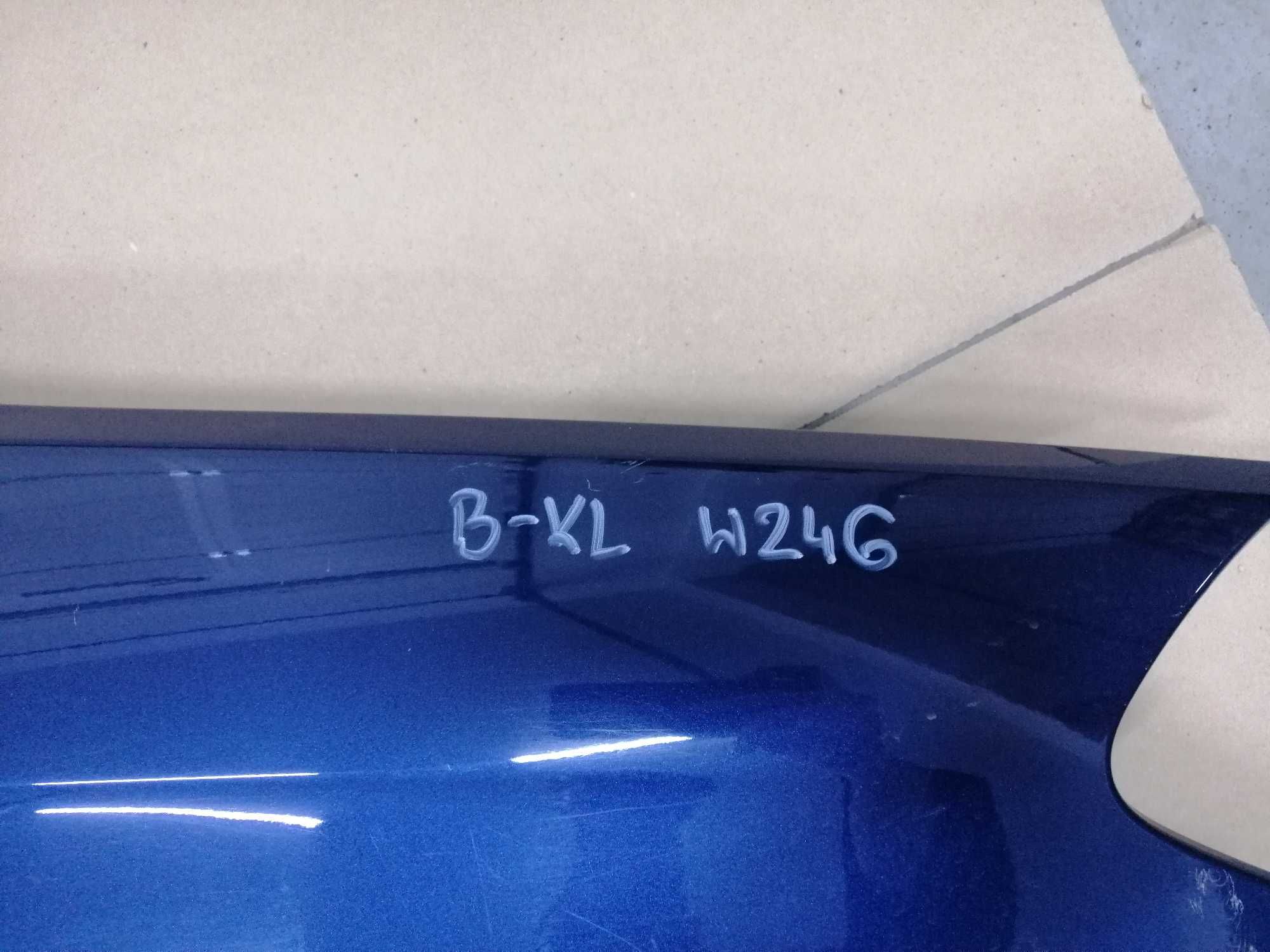 Błotnik prawy przedni Mercedes B-Klasa W246