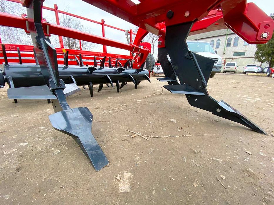 Глубокорыхлитель 2,0 м Чизель 1,5 м 1,8 м  2,5 м Глибокорозпушувач 3 м