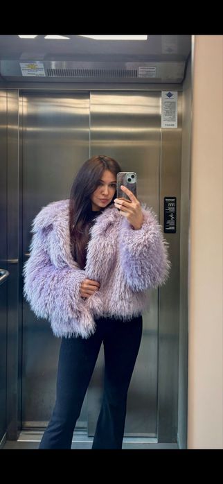 Шуба из искусственного меха Bershka сиреневая, новая с биркой