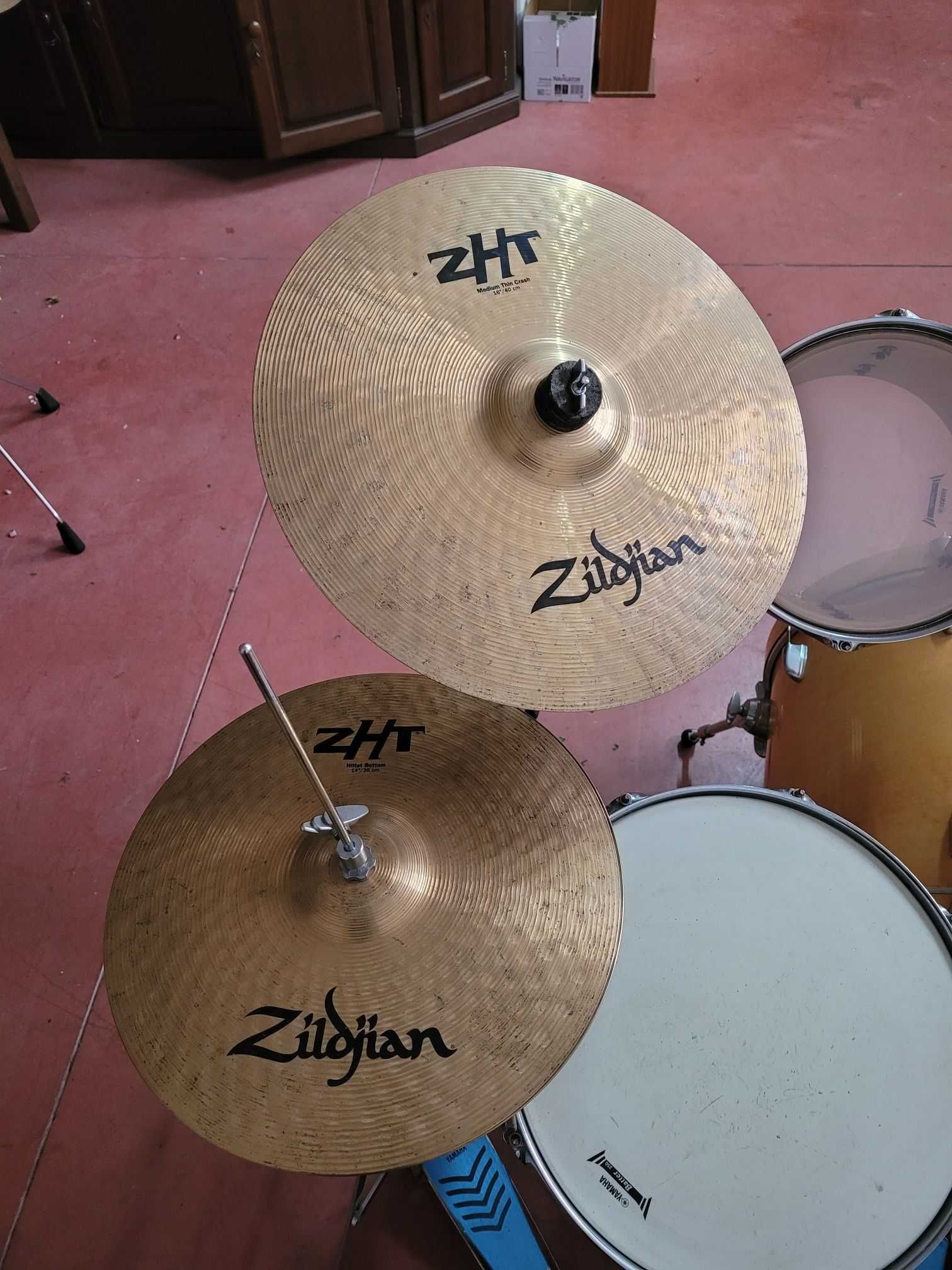 Bateria YAMAHA com pratos Zildjian