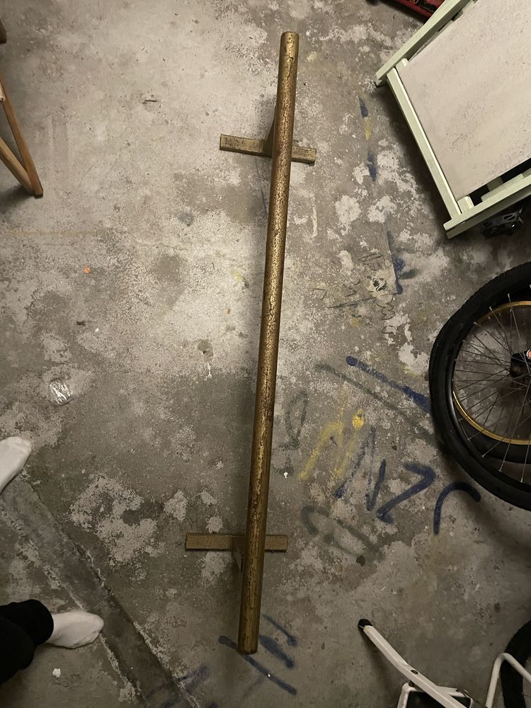 Corrima skate rail dourado