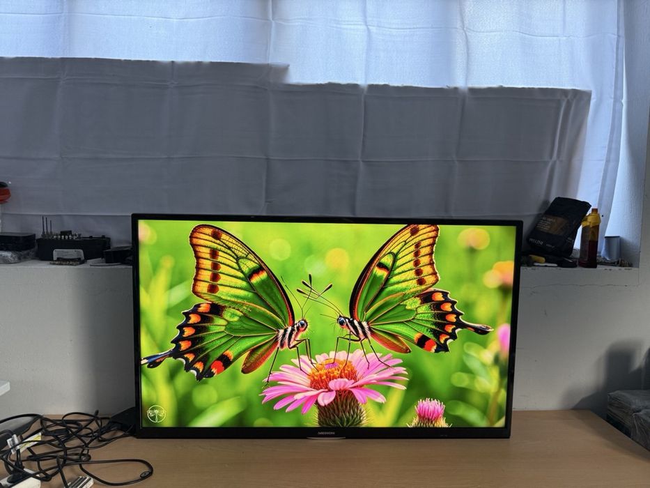 Телевізор Medion / 43” / 4K UHD / Smart TV / DVB-T2