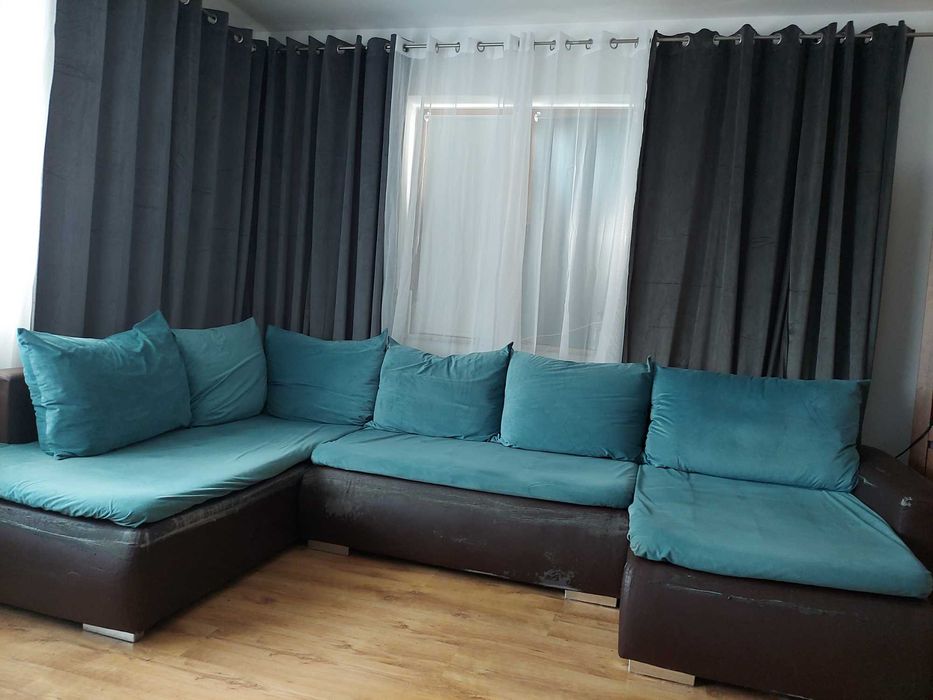 Duży narożnik typ U z funkcją spania i pojemnikiem na pościel