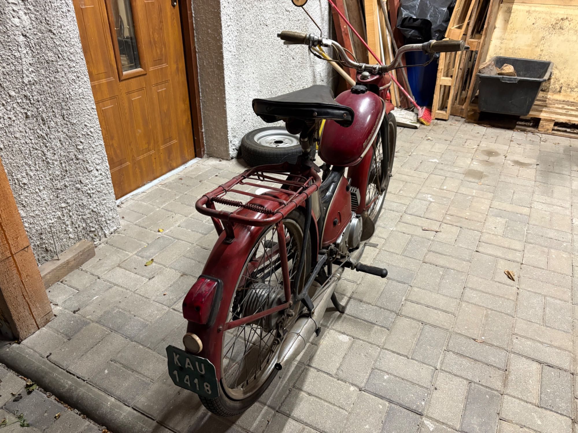 Komar sztywniak 2320