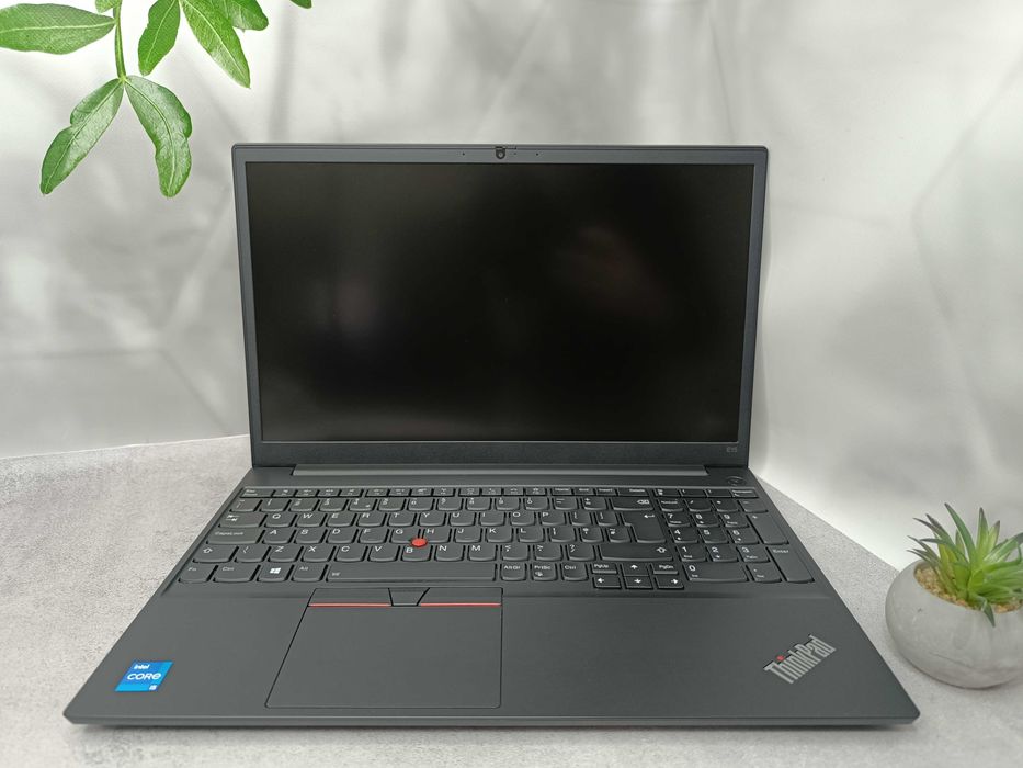 Ноутбук Lenovo ThinkPad E15 Gen 2/i5-11135G7/8/256/15.6"/Full HD IPS