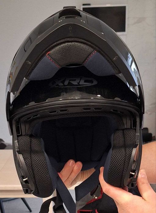 Продам мотошолом