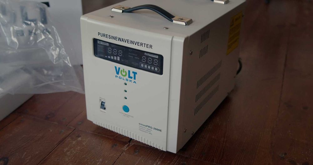 Zasilacz awaryjny Volt Sinus PRO 2000E, 1250W, 230V.