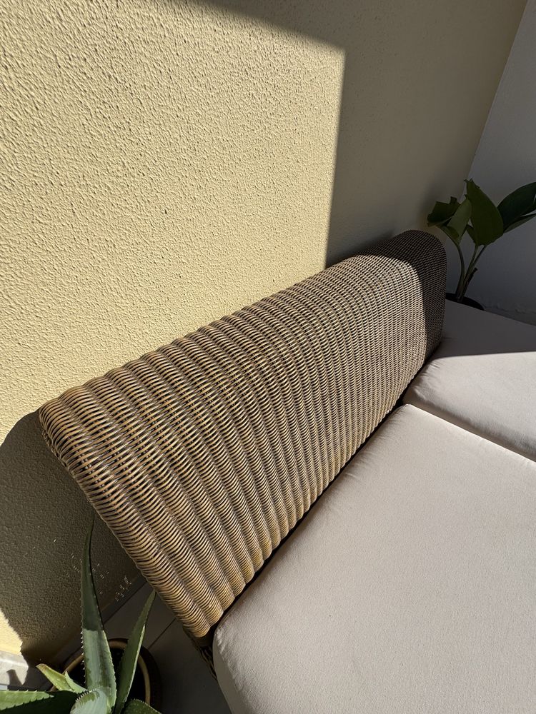 Vendo sofa muito elegante madeira