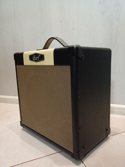 Комбік Cort cm15r