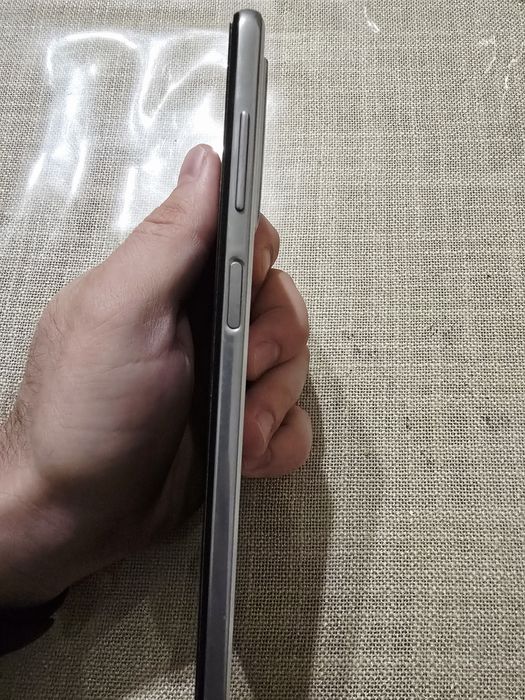 Продам Samsung Galaxy M52 5G