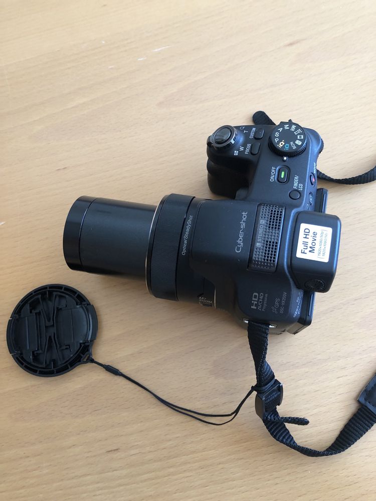 Sony Cyber Shot DSC - HX200V