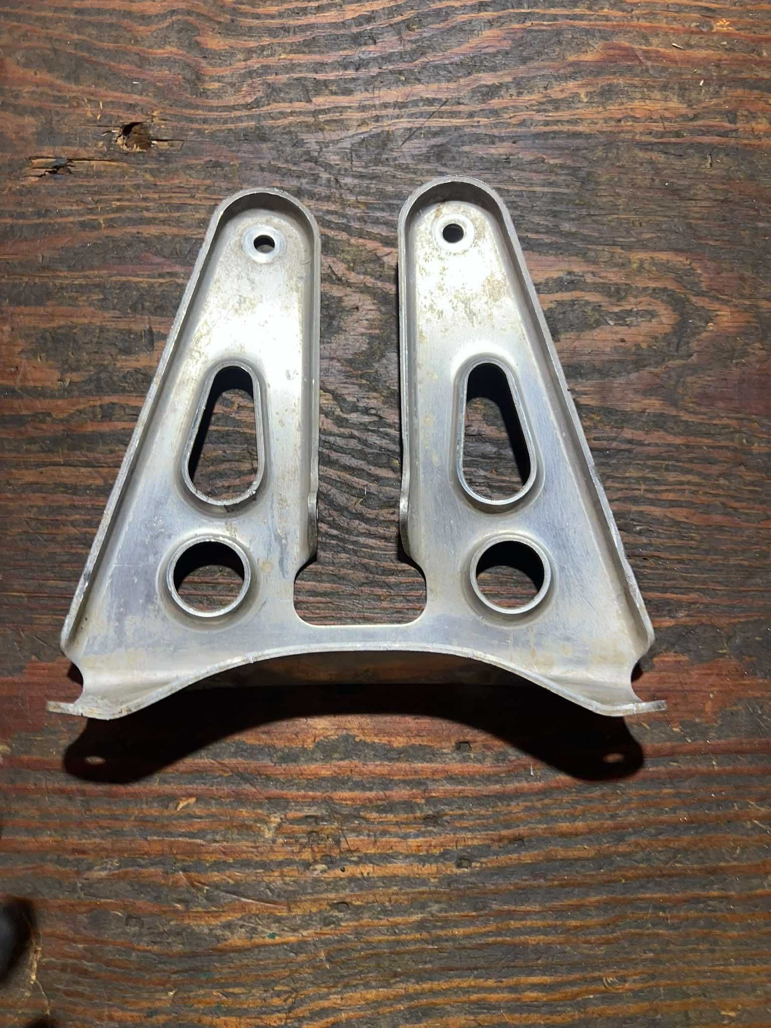 Wspornik przedni bumper zderzak BRP can am can-am renegade outlander