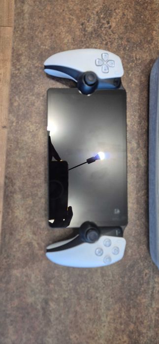 Playstation Portal z etui, PS5