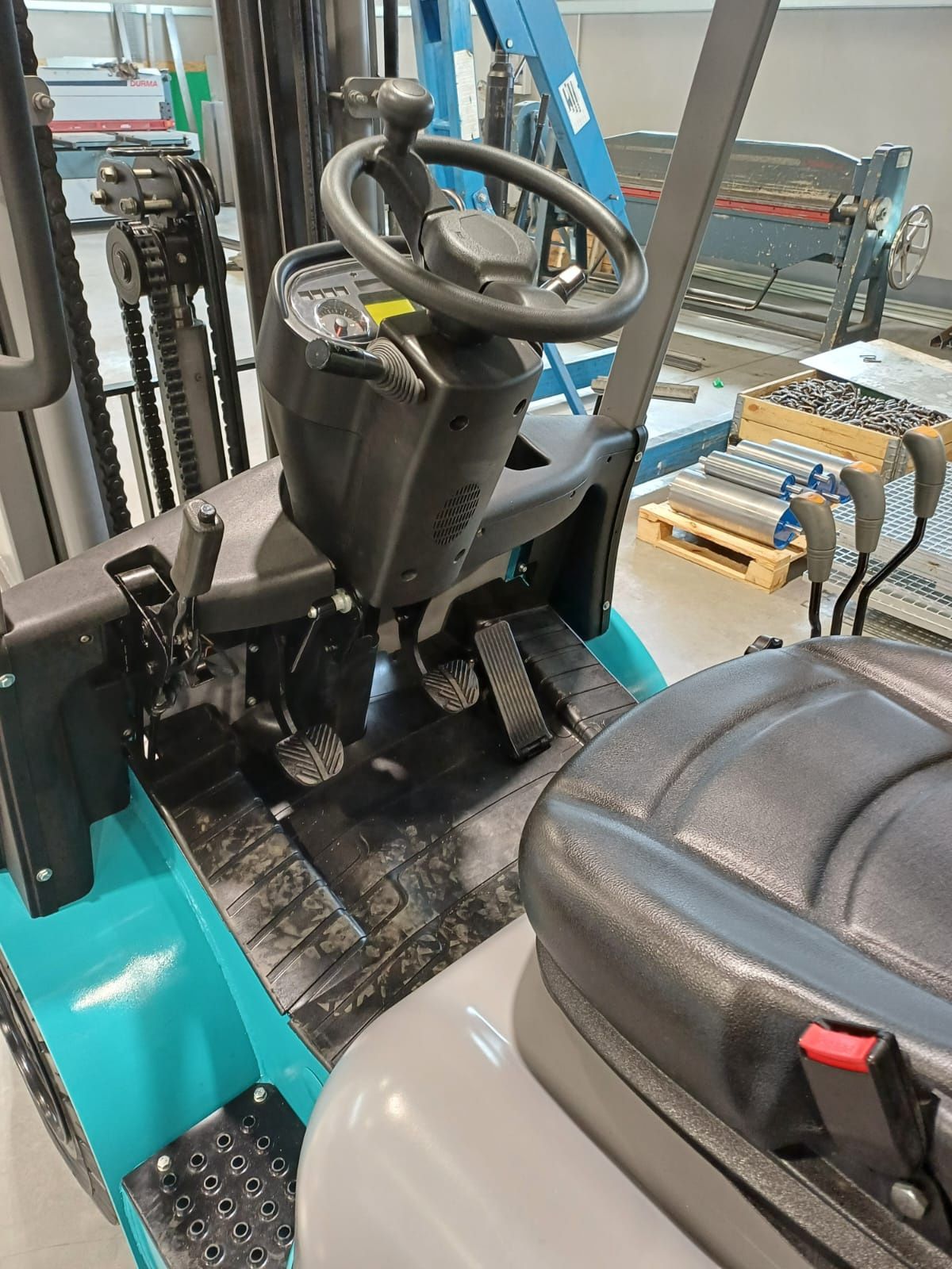 Wózek widłowy HELI LPG 2,5T Gwarancja JAK NOWY!