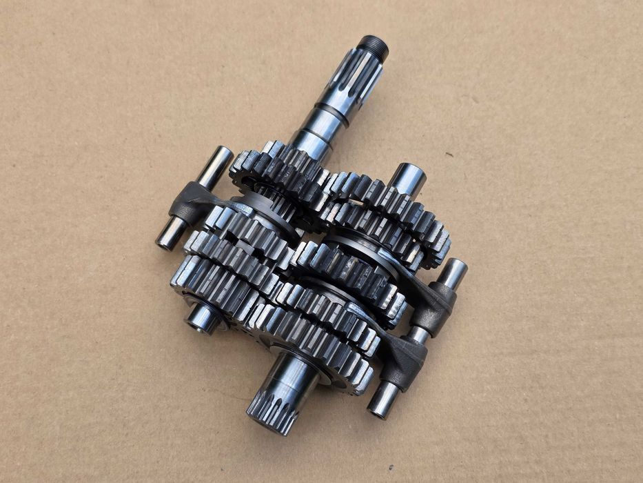 Skrzynia biegów + wodziki Honda CRF 450 r. 02-08 stan BDB