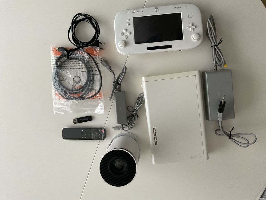 Konsola Nintendo Wii U 128 GB wii U Pad Projektor HD i 20 klasyków