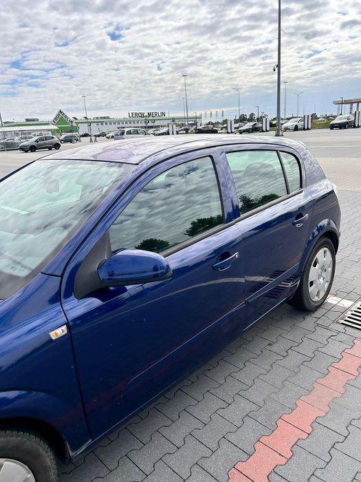 Opel Astra H 1.6 benzyna 2005 r.