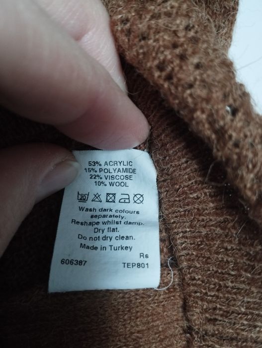 Karmelowy sweterek River Island rozm. 8 (34)