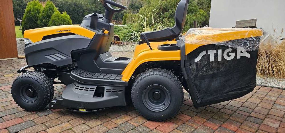 Traktor ogrodowy Estate 398 W SE