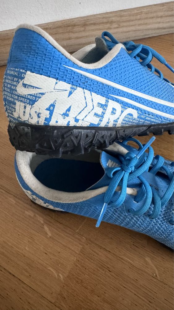 Сороконіжки Nike Messi 36.5р.