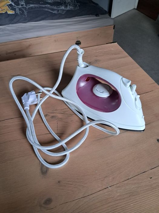 Żelazko parowe tesco